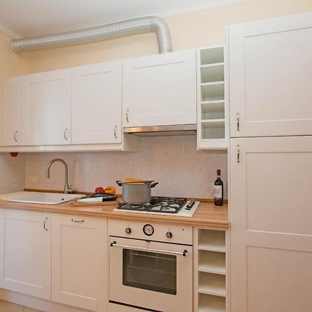 Baglio Degli Ulivi 3 Apartment By Wonderful Italy Sirmione Exterior photo